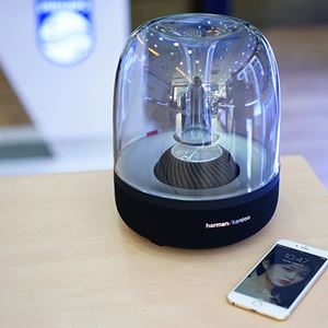 LOA BLUETOOTH HARMAN KARDON AURA STUDIO