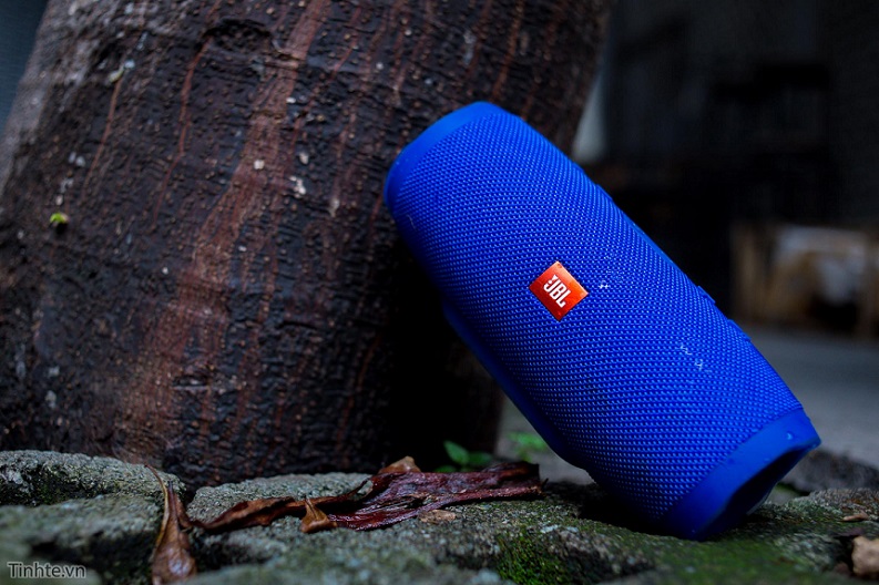 jbl_charge_3_Tinhte_14.jpg